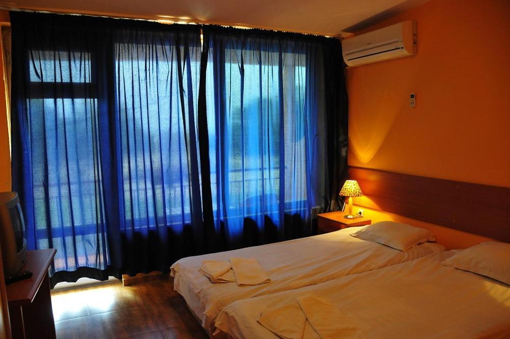 Hotel Surf Primorsko Oda fotoğraf